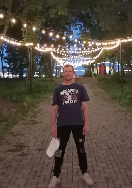 Я Владислав, 51, из Санкт-Петербурга, ищу знакомства без обязательств