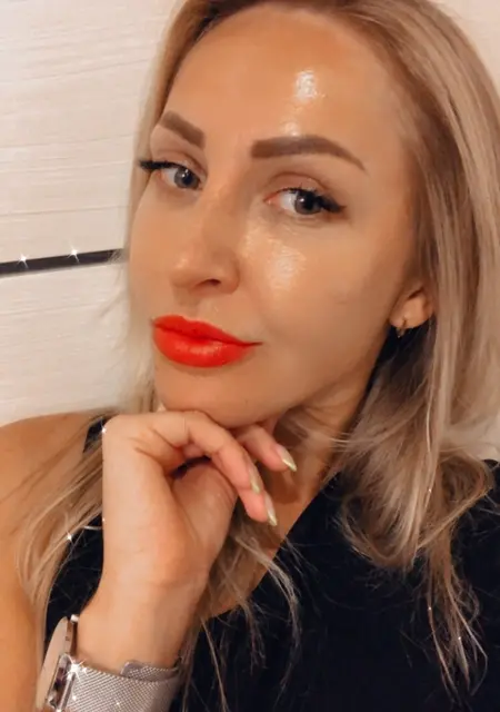 Наталья из Екатеринбурга, мне 37, познакомлюсь для приятного времяпровождения