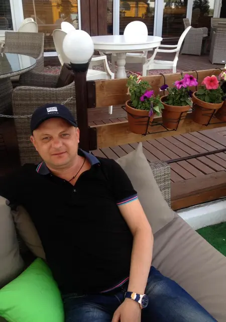 Я Дмитрий, 47, из Тамбова, ищу знакомство для приятного времяпровождения