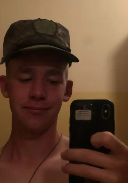 Костя из Ярославля, мне 19, познакомлюсь на одну ночь