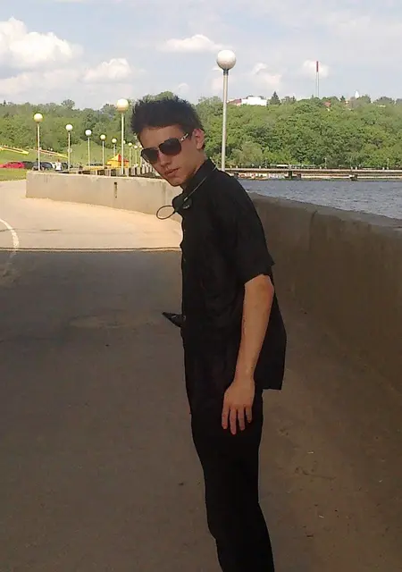 Я Николай, 30, знакомлюсь без обязательств в Новочебоксарске