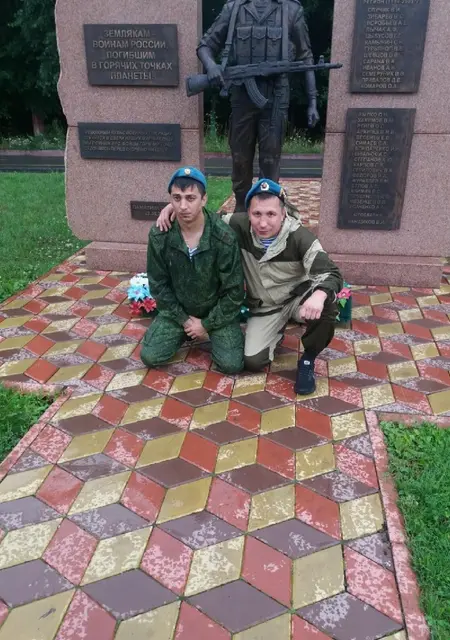 Я Евгений, 42, из Благовещенска, ищу знакомства на одну ночь