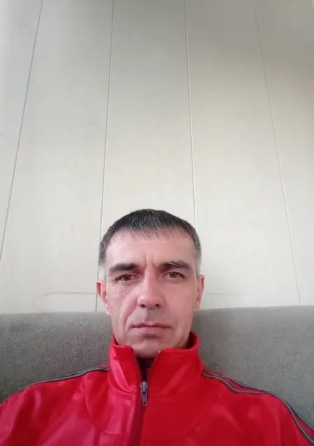 Я Дмитрий, 44, из Ангарска, ищу знакомства на одну ночь