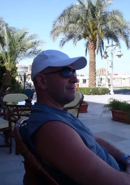 Михаил из Северодвинска, ищу на сайте знакомства на одну ночь