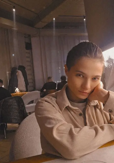 Я Диана, 28, из Екатеринбурга, ищу знакомство для приятного времяпровождения