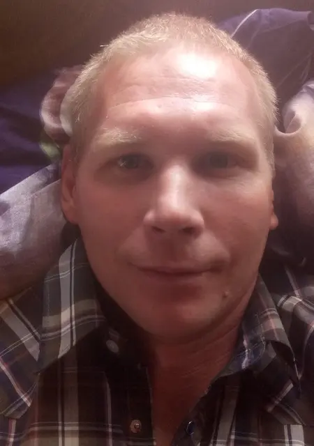 Михаил из Якутска, ищу на сайте знакомства на одну ночь