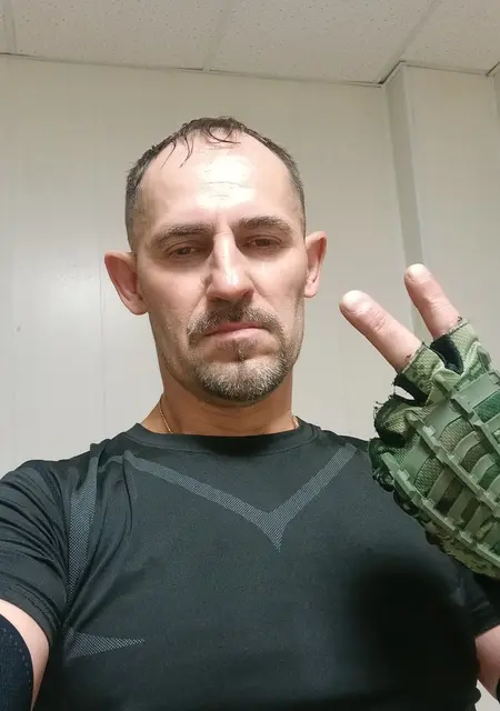 Я Rodrigo, 51, знакомлюсь для открытые отношения в Москве