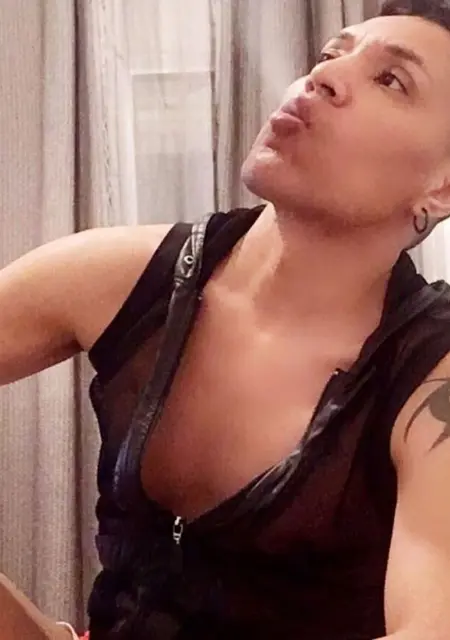 Roy из Мадрида, мне 31, познакомлюсь