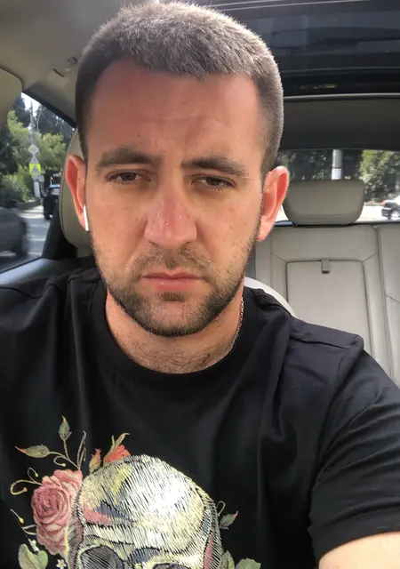 Maxim из Ялты, мне 31, познакомлюсь без обязательств