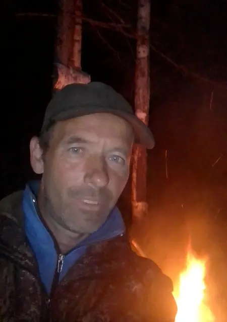 Я Коля, 32, из Биробиджана, ищу знакомства без обязательств