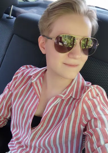 Я Анна, 30, знакомлюсь без обязательств в Томске