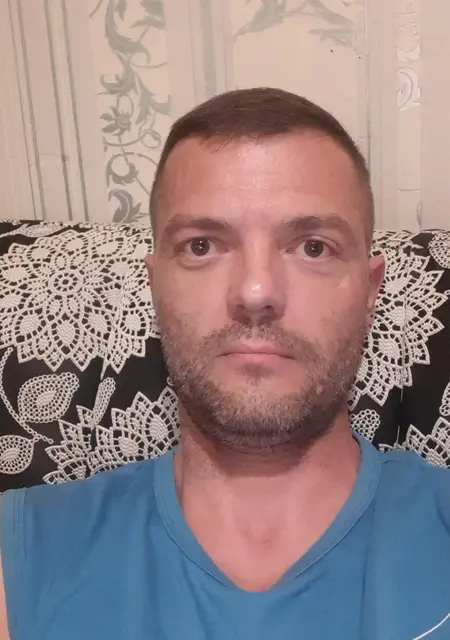 Максим из Екатеринбурга, ищу на сайте знакомства на одну ночь