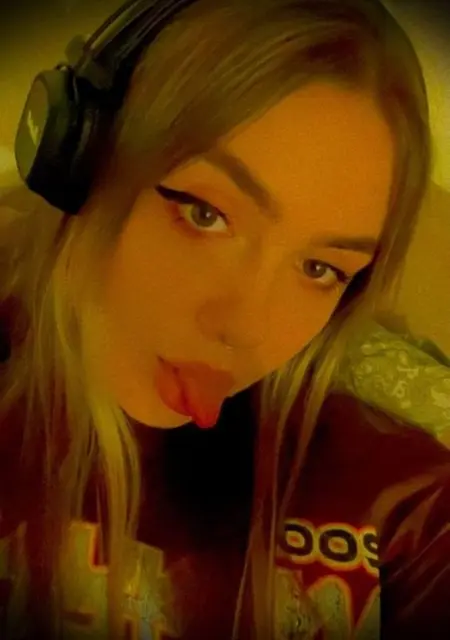 Даша Даша из Праги, мне 23, познакомлюсь