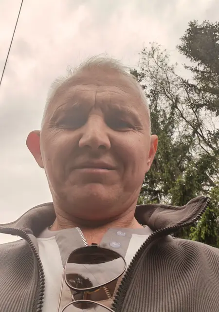 Я Сань, 45, знакомлюсь без обязательств в Казани