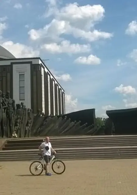 Денис из Наро-Фоминска, ищу на сайте знакомства на одну ночь