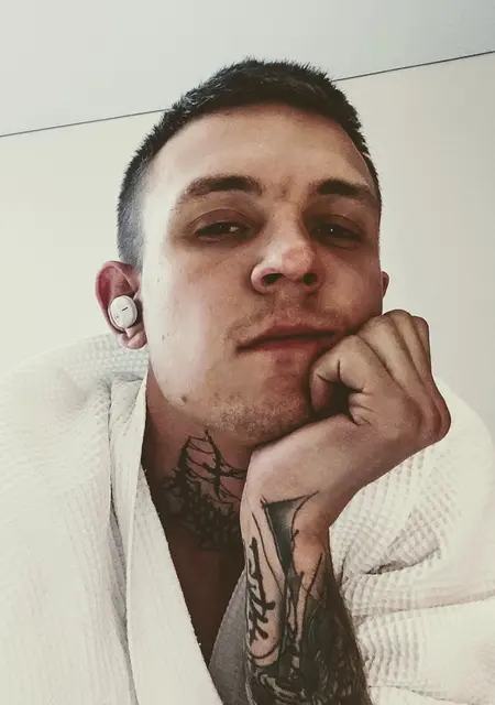 Я Марк, 25, из Кургана, ищу знакомства на одну ночь