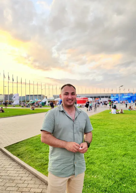 Роман из Магадана, мне 31, познакомлюсь для дружбы