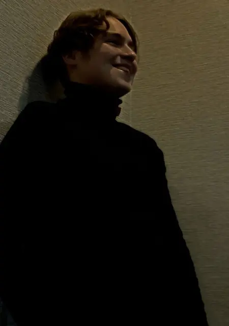 Я Кирилл, 21, из Екатеринбурга, ищу знакомство для совместных путешествий