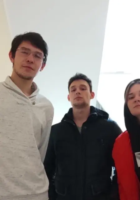 Я Димка, 24, из Бронниц, ищу знакомство для постоянных отношений