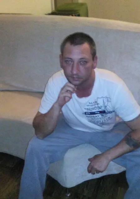 Den из Нового Уренгоя, ищу на сайте знакомства на одну ночь