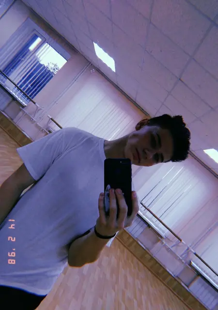 Я Денис, 23, из Елизова, ищу знакомство для общения