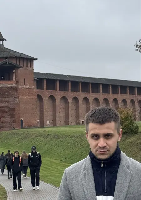 Я Денис, 25, из Раменского, ищу знакомства без обязательств