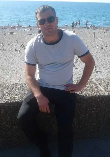 Андрей из Сочи, ищу на сайте знакомства на одну ночь