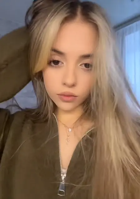 Я Настюша, 19, из Махачкалы, ищу знакомство для общения