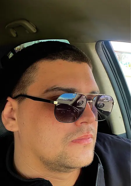 Artem из Нового Уренгоя, ищу на сайте приятное времяпровождение