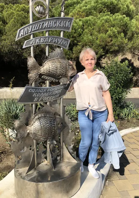 Светлана из Симферополя, мне 58, познакомлюсь для приятного времяпровождения