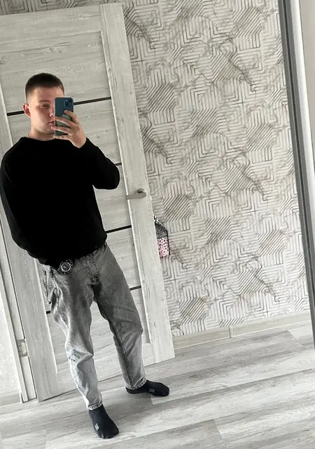 Макар из Прокопьевска, мне 21, познакомлюсь на одну ночь