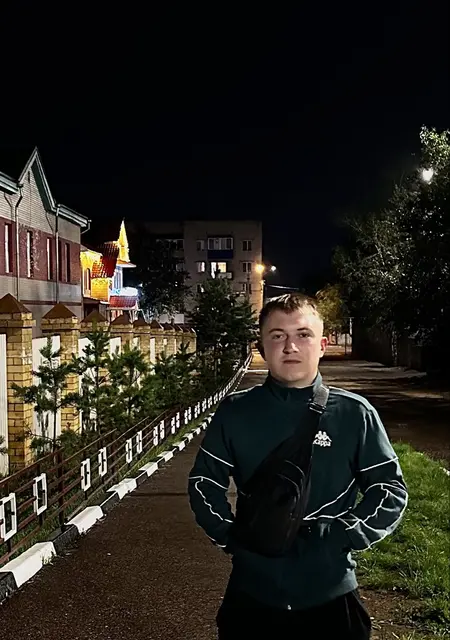 Я Денис, 20, знакомлюсь без обязательств в Чите
