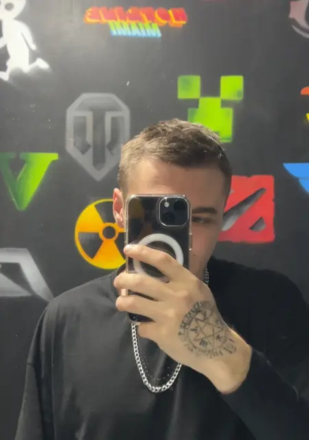 Иван из Уссурийска, мне 21, познакомлюсь на одну ночь