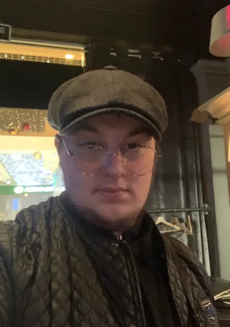 Я Muslim, 25, из Каспийска, ищу знакомство для дружбы