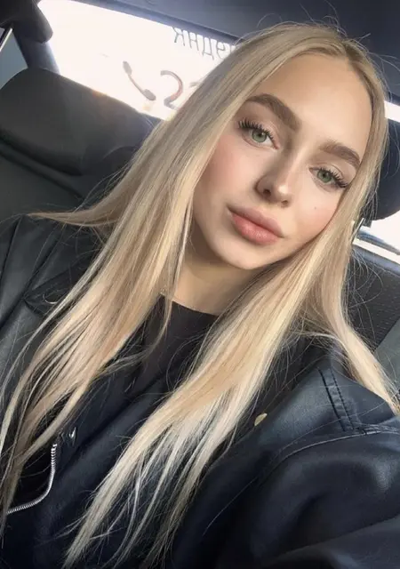 Я Тонюшка, 25, знакомлюсь для общения в Ростове-на-Дону