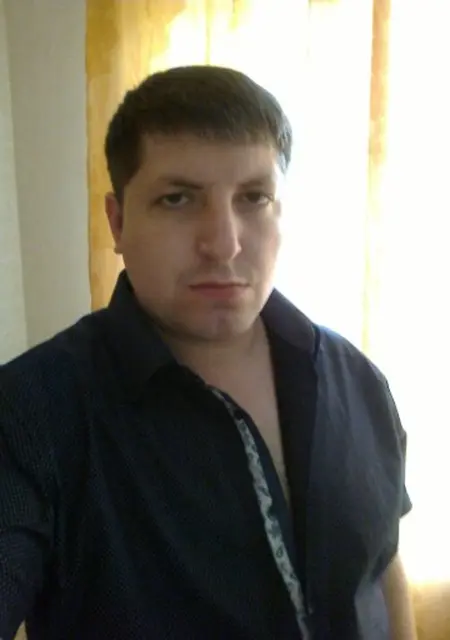 Я Русик, 36, из Крымска, ищу знакомства без обязательств