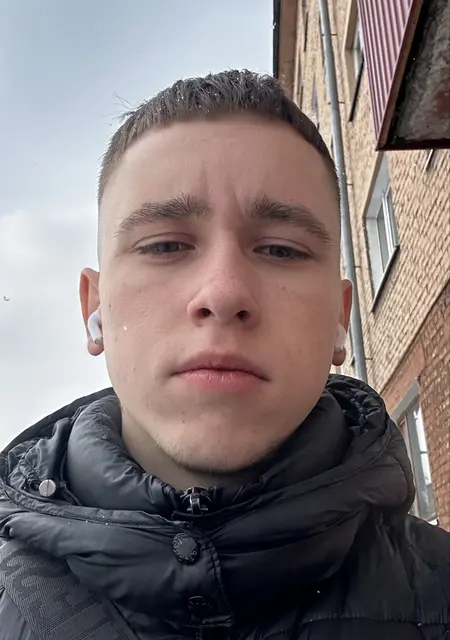 Denis из Кемерово, ищу на сайте знакомства без обязательств