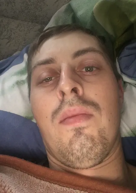 Виталий из Соликамска, ищу на сайте знакомства на одну ночь