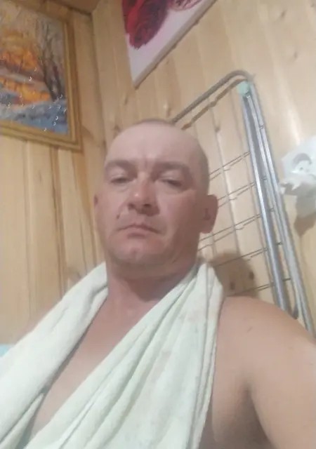 Олег из Волгодонска, мне 39, познакомлюсь для приятного времяпровождения