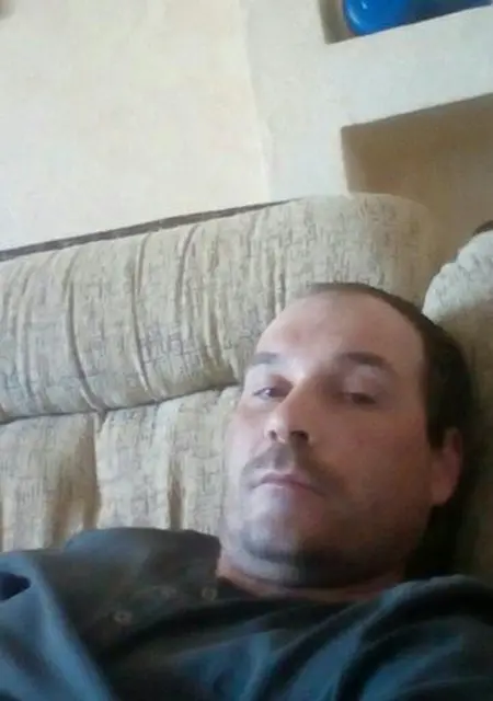 Сергей из Кирова, мне 40, познакомлюсь для вирта