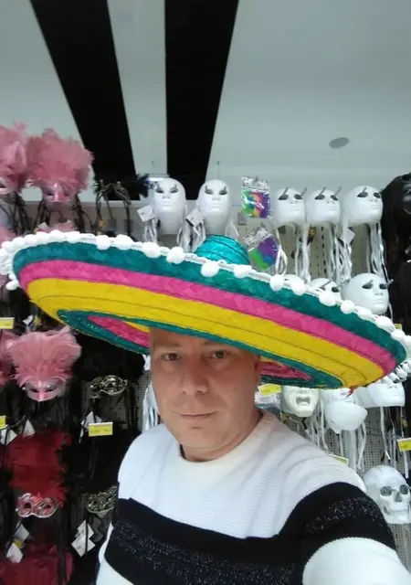 Я Tasos, 45, знакомлюсь в Афинах