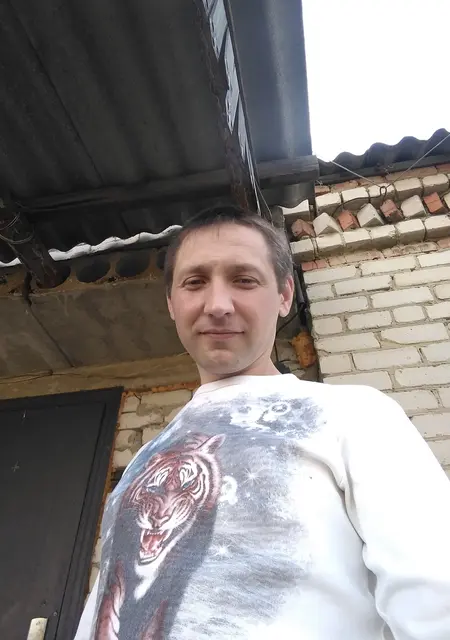 Я Михаил, 38, из Южноуральска, ищу знакомства на одну ночь