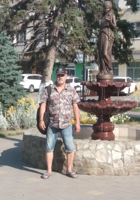 Юрий из Краснодара, мне 57, познакомлюсь на одну ночь