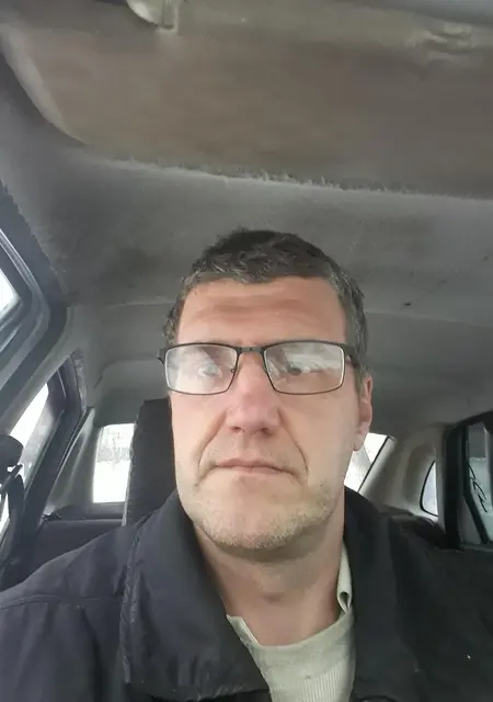 Я Станислав, 46, из Усть-Илимска, ищу знакомство для постоянных отношений