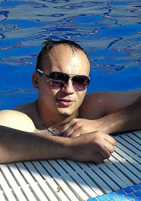 Алексей из Керчи, мне 47, познакомлюсь без обязательств