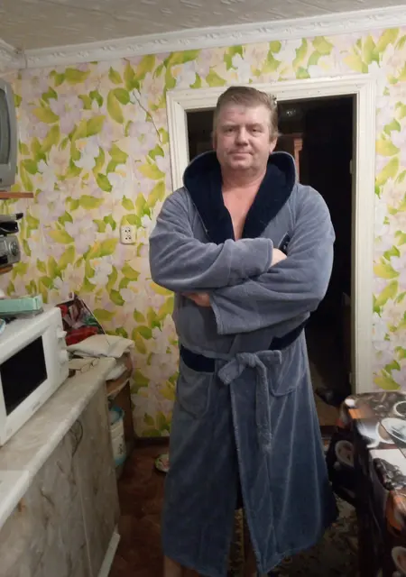 Виталий из Темрюка, мне 56, познакомлюсь на одну ночь