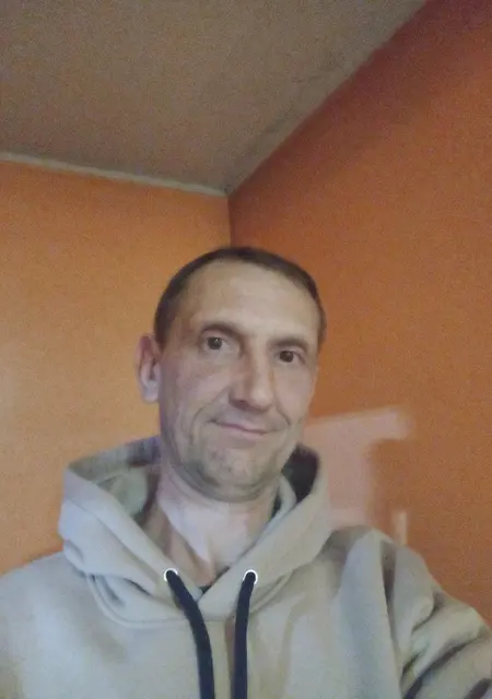 Я Михаил, 50, из Южно-Сахалинска, ищу знакомства без обязательств