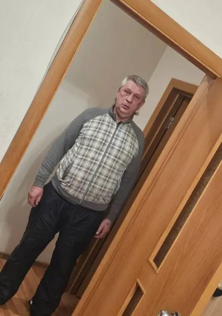 Я Андрей, 54, из Новосибирска, ищу знакомство для постоянных отношений