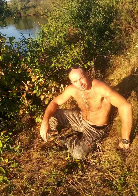 Александр из Воронежа, ищу на сайте знакомства на одну ночь