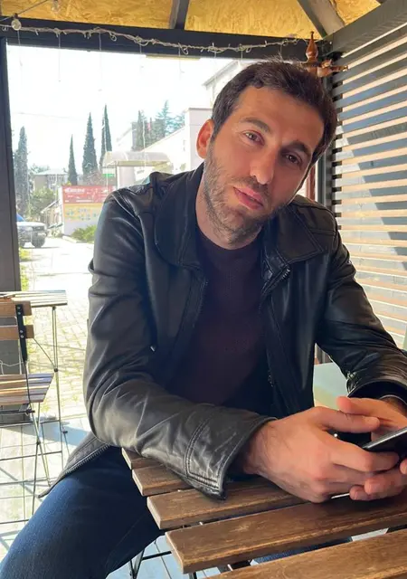 Ака из Сочи, мне 32, познакомлюсь для постоянных отношений